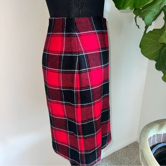 Talbots Women’s Red Black Baby Blue Plaid Faux Wrap Lined Wool Blend Skirt 4 - Picture 6 of 15